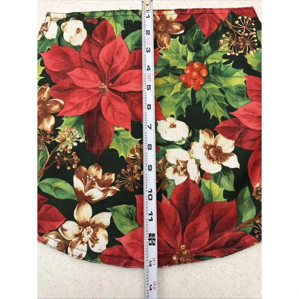 Vintage 6 Piece Handmade Cloth Christmas Poinsettia Print Placemat Set & Center